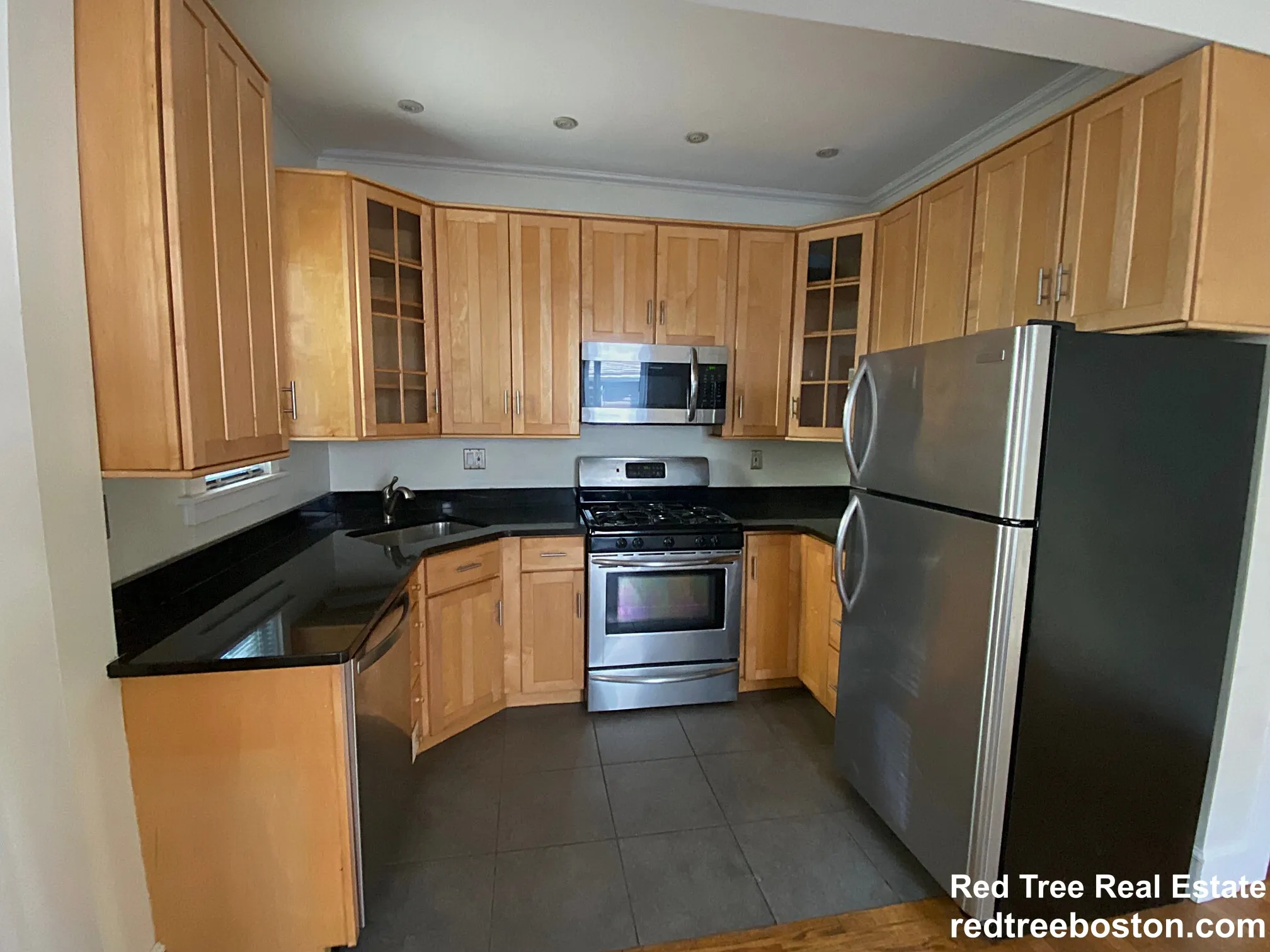 3 bed, 1 bath apartment for rent at 22 Eastburn St Unit 22, Brighton