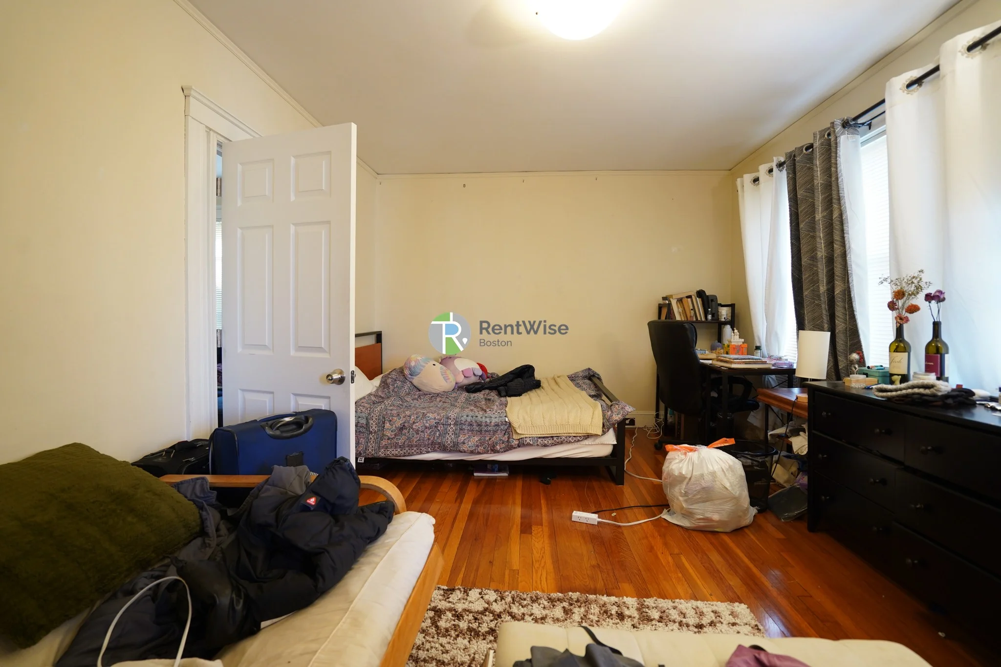 3 bed, 1 bath apartment for rent at 22 Edison Ave Unit 1, Medford — photo 14 of 16