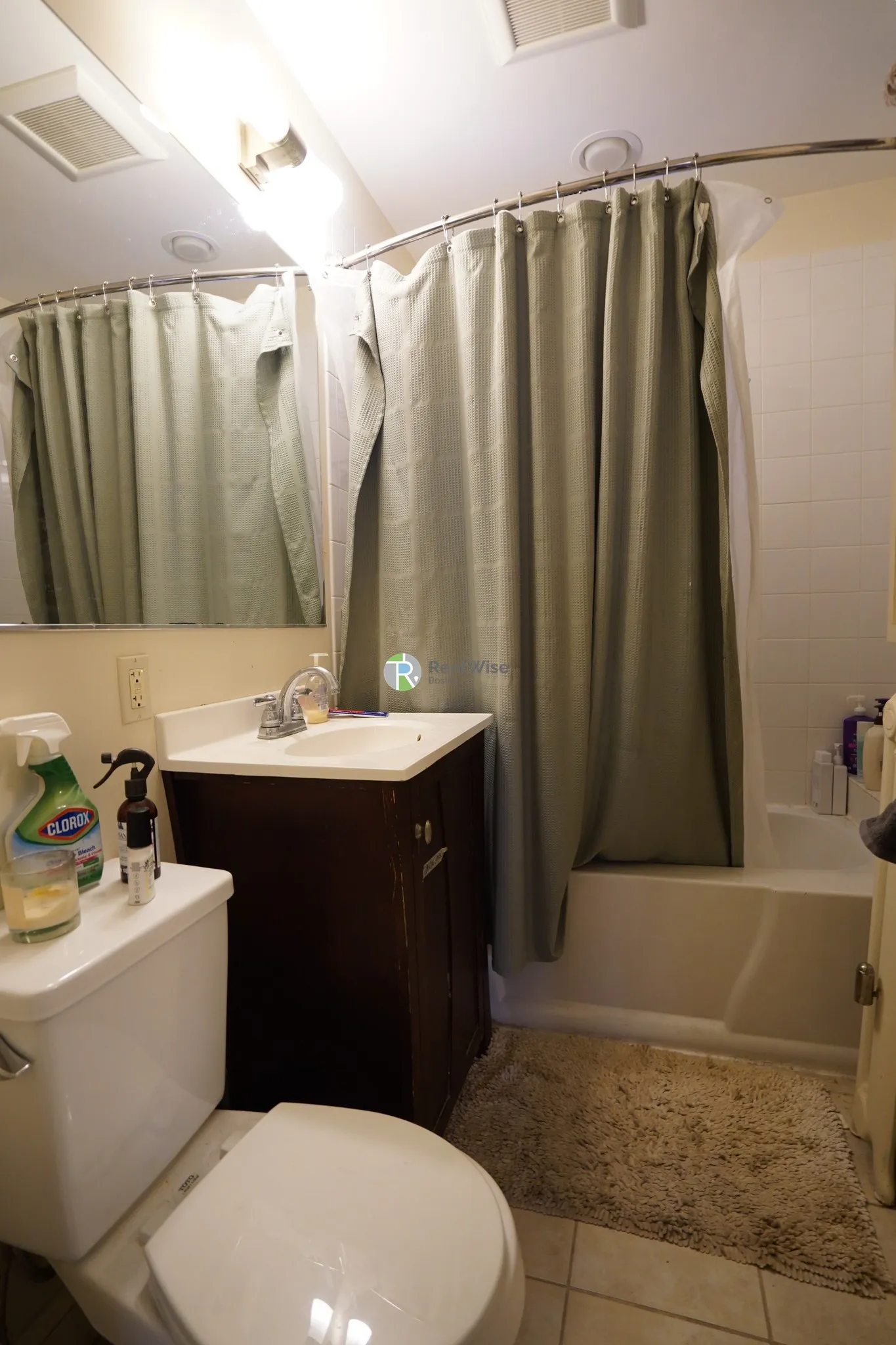 3 bed, 1 bath apartment for rent at 22 Edison Ave Unit 1, Medford — photo 12 of 16