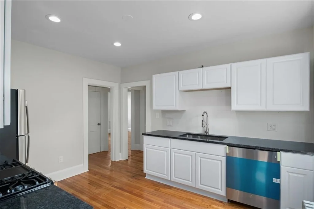 3 bed, 1 bath apartment for rent at 22 Eldridge Rd Unit 1, Jamaica Plain — photo 6 of 35