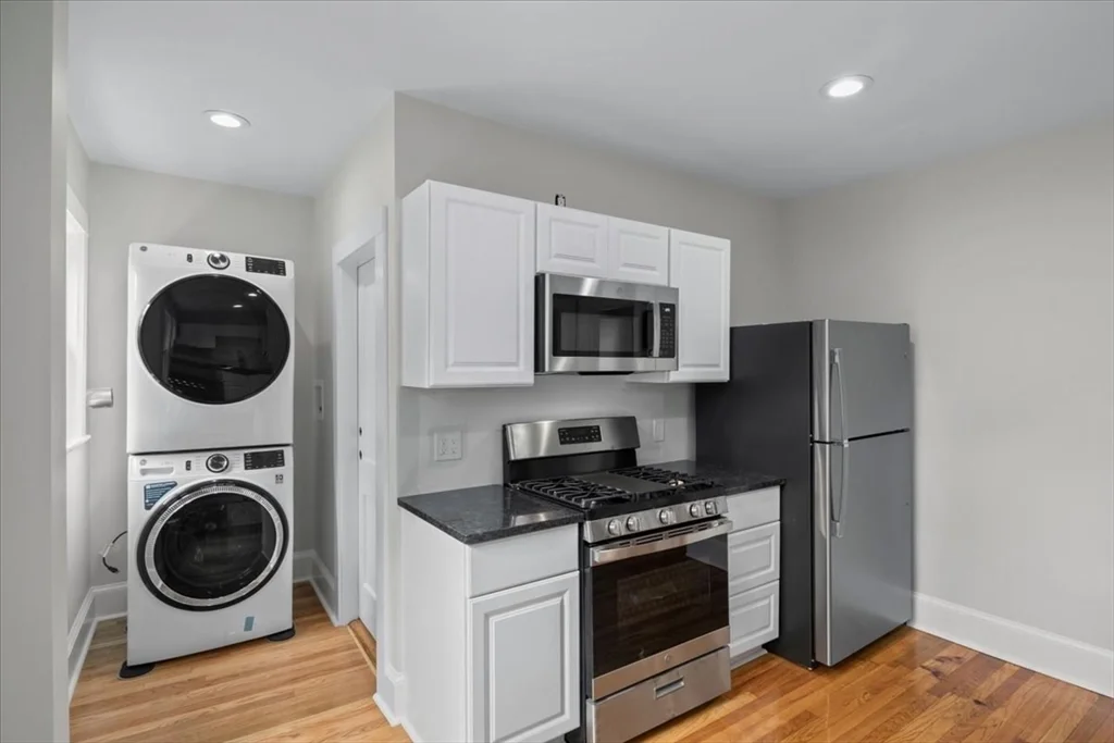 3 bed, 1 bath apartment for rent at 22 Eldridge Rd Unit 1, Jamaica Plain — photo 4 of 35