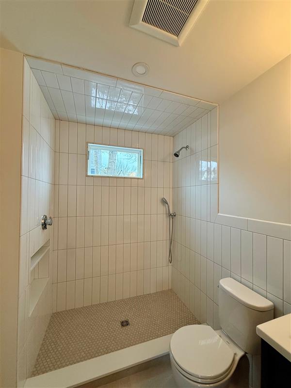 2 bed, 1.5 bath apartment for rent at 22 Elm Pl Unit 1, Spring Hill — photo 15 of 21