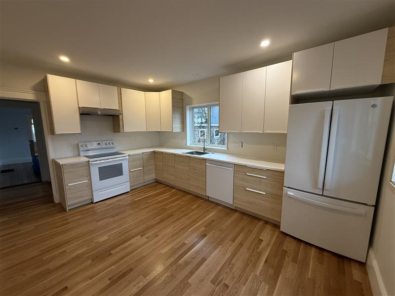2 bed, 1.5 bath apartment for rent at 22 Elm Pl Unit 1, Spring Hill — photo 5 of 21