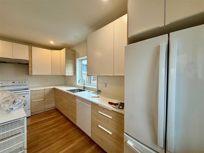 2 bed, 1.5 bath apartment for rent at 22 Elm Pl Unit 1, Spring Hill — photo 3 of 21