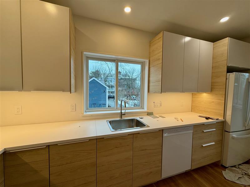 2 bed, 1.5 bath apartment for rent at 22 Elm Pl Unit 1, Spring Hill — photo 4 of 21