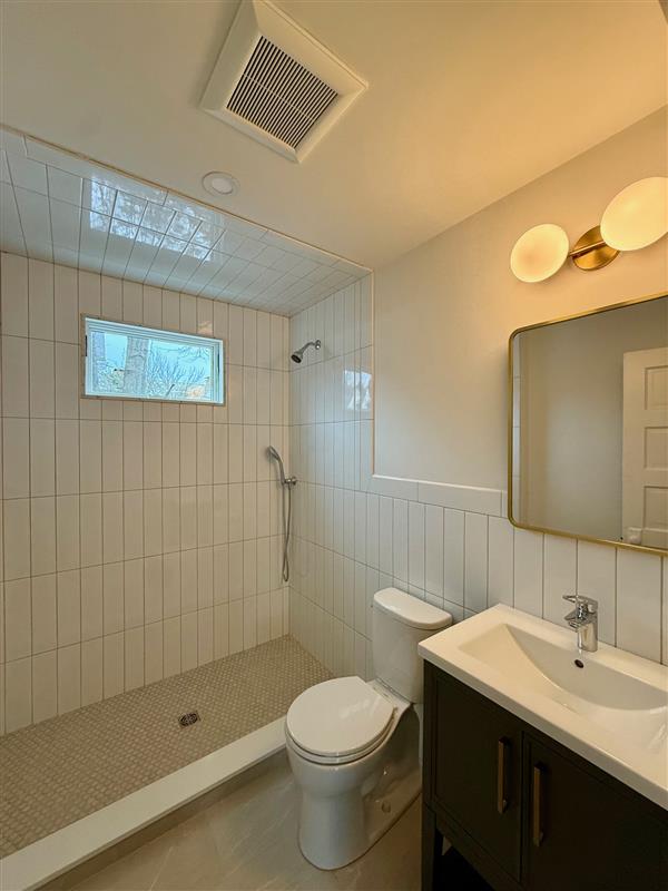 2 bed, 1.5 bath apartment for rent at 22 Elm Pl Unit 1, Spring Hill — photo 14 of 21