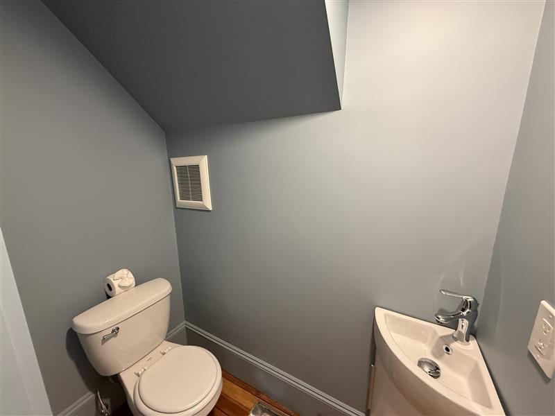 2 bed, 1.5 bath apartment for rent at 22 Elm Pl Unit 1, Spring Hill — photo 11 of 21