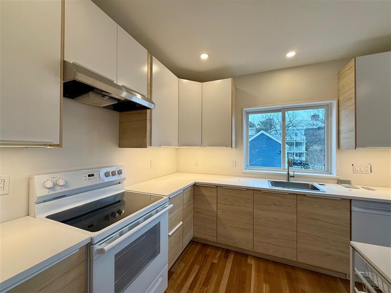 2 bed, 1.5 bath apartment for rent at 22 Elm Pl Unit 1, Spring Hill