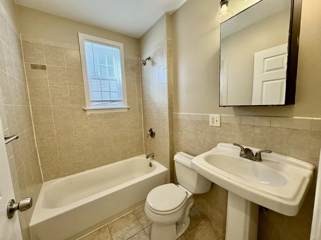 2 bed, 2 bath apartment for rent at 22 Elmore St Unit 3, Roxbury — photo 14 of 17