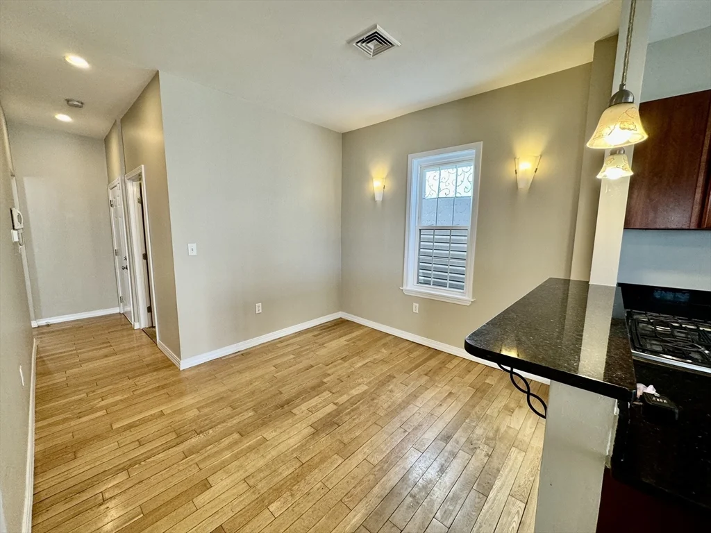 2 bed, 2 bath apartment for rent at 22 Elmore St Unit 3, Roxbury — photo 4 of 17
