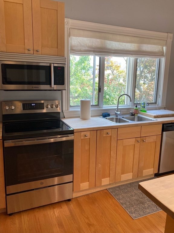 3 bed, 2 bath apartment for rent at 22 Eulita Ter Unit 1, Brighton — photo 6 of 28