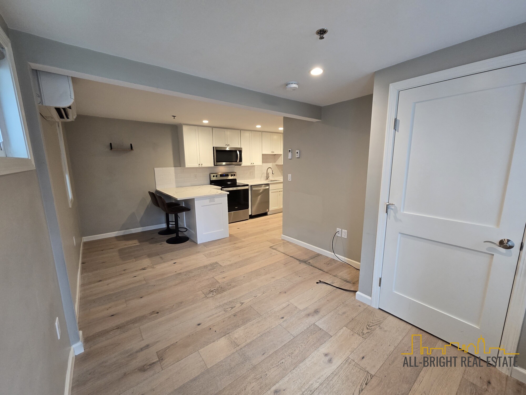 1 bed, 1 bath apartment for rent at 22 Faun Bar Ave Unit 22B, Winthrop — photo 5 of 13