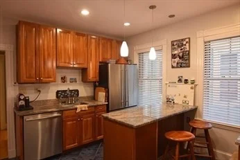 2 bed, 1 bath apartment for rent at 22 Fayette St Unit 1, Mid-Cambridge — photo 6 of 10