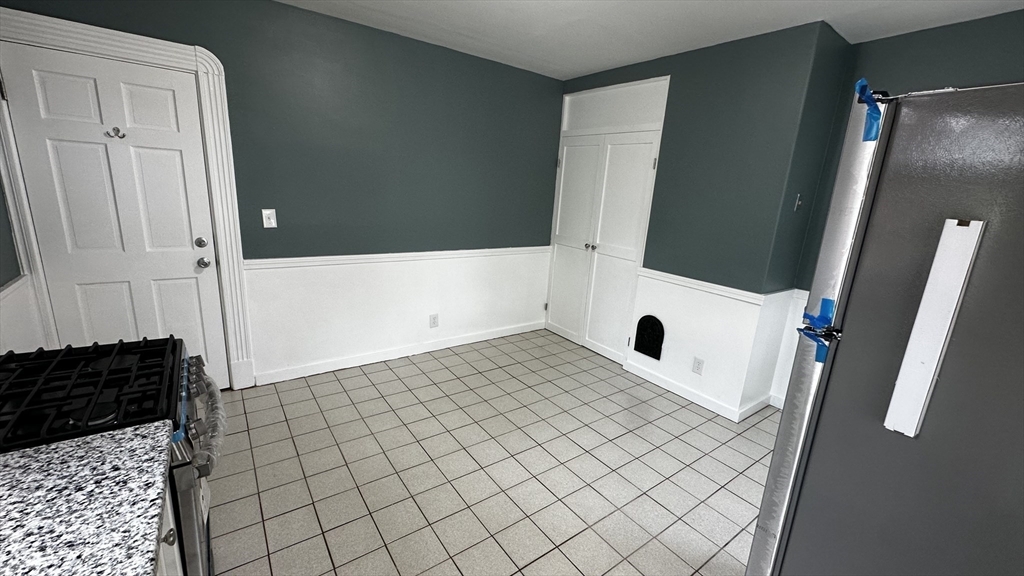 Studio bed, 1 bath apartment for rent at 22 Federal Ave Unit 2, Quincy — photo 5 of 10