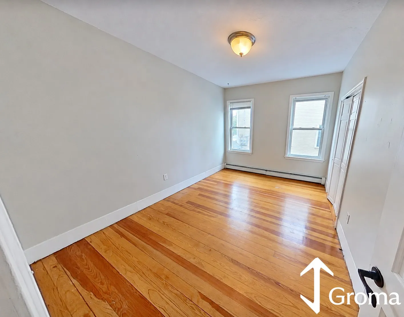 6 bed, 2 bath apartment for rent at 22 Fisher Ave Unit 1, Mission Hill — photo 5 of 9