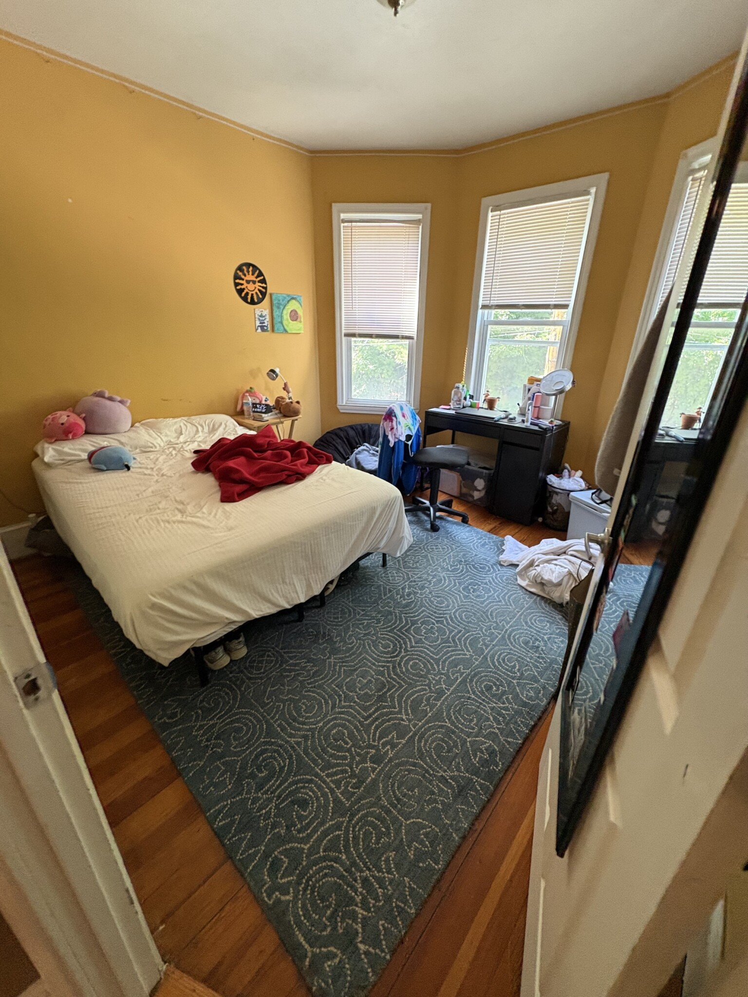 4 bed, 1 bath apartment for rent at 22 Fisher Ave Unit 3, Mission Hill — photo 14 of 16
