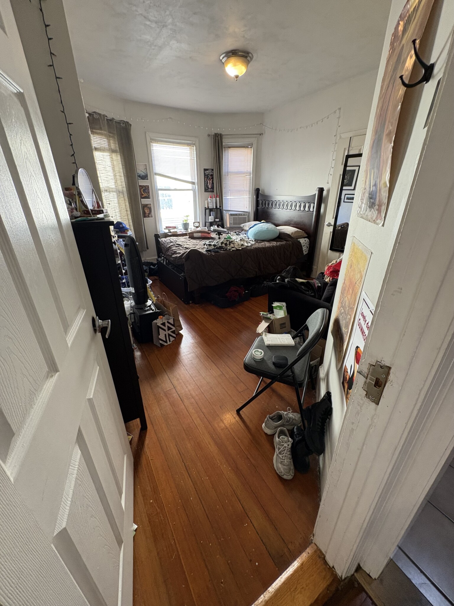 4 bed, 1 bath apartment for rent at 22 Fisher Ave Unit 3, Mission Hill — photo 15 of 16