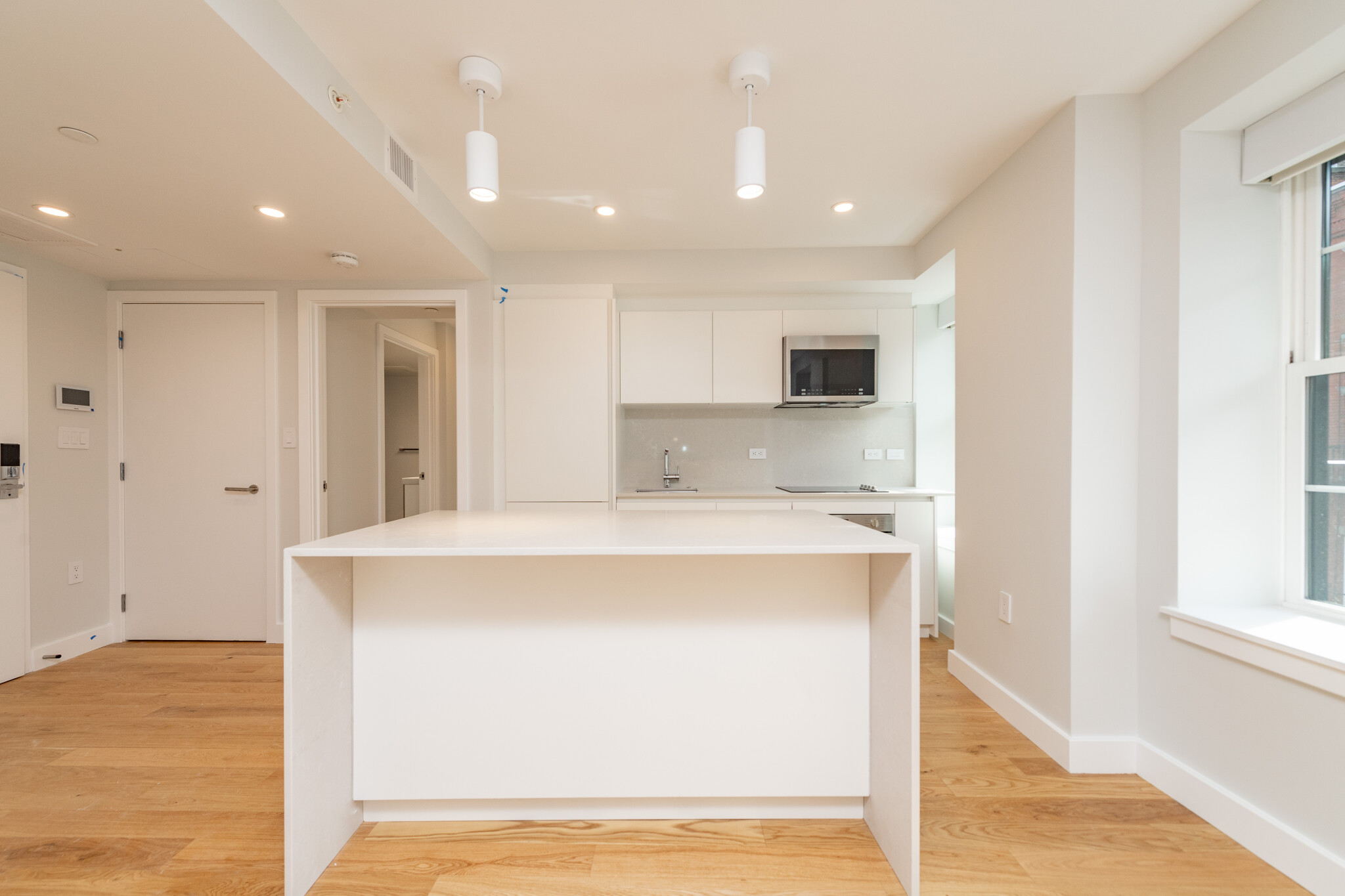 1 bed, 1 bath apartment for rent at 22 Fleet St Unit 3, North End — photo 1 of 12