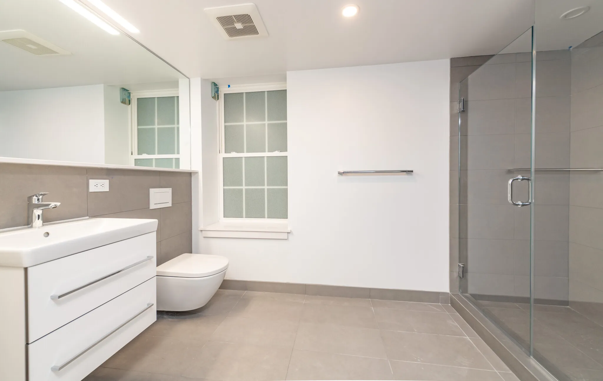 Studio bed, 1 bath apartment for rent at 22 Fleet St Unit 4, North End — photo 3 of 9