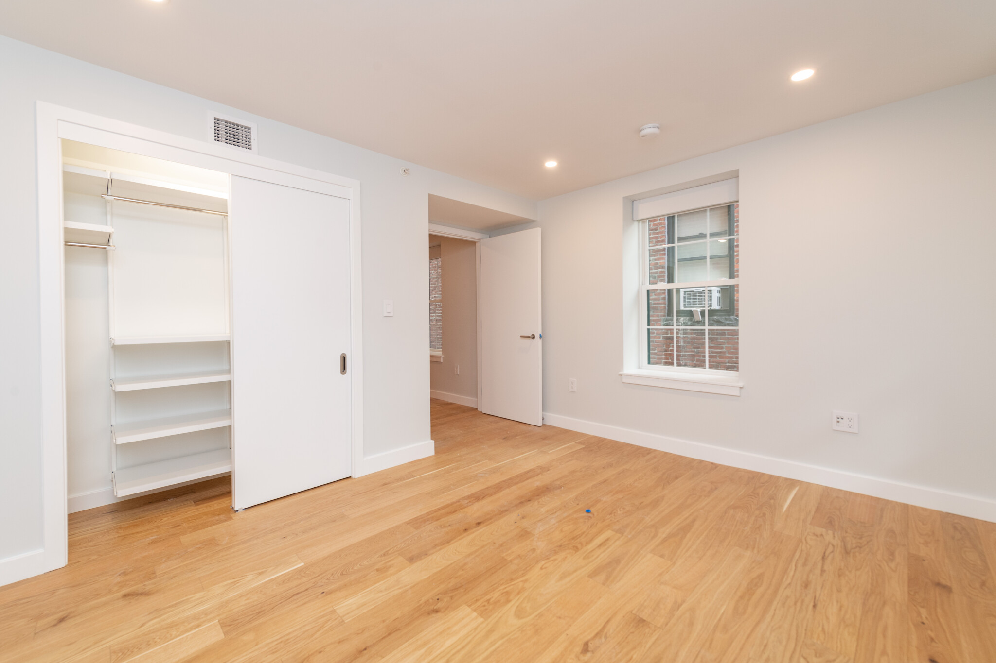 1 bed, 1 bath apartment for rent at 22 Fleet St Unit 6, North End — photo 4 of 7