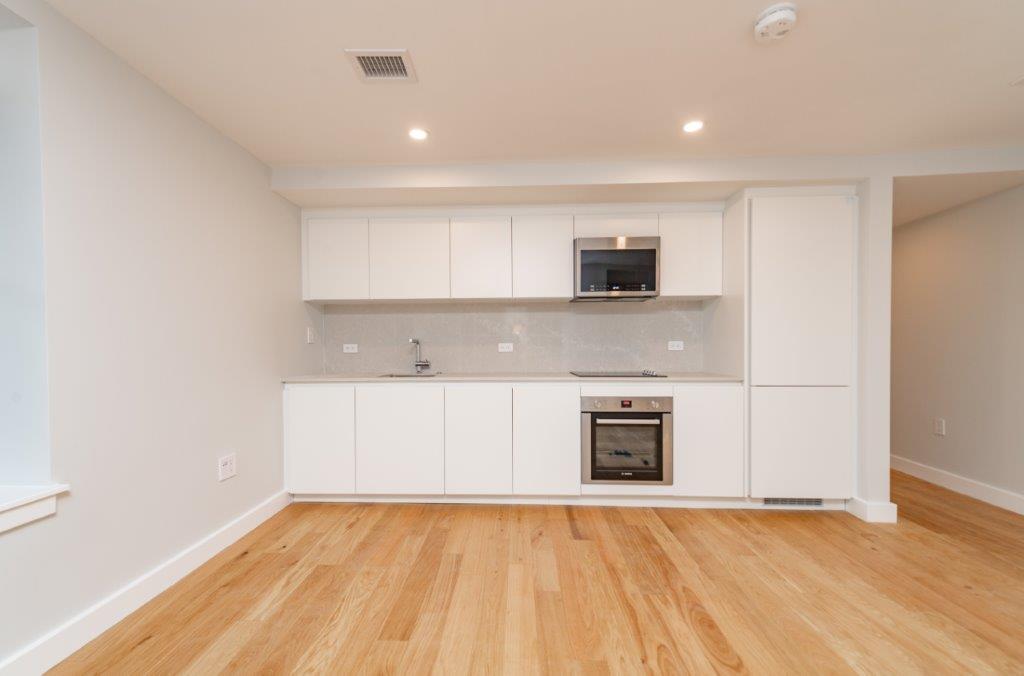 Studio bed, 1 bath apartment for rent at 22 Fleet St Unit 7D, North End — photo 2 of 5