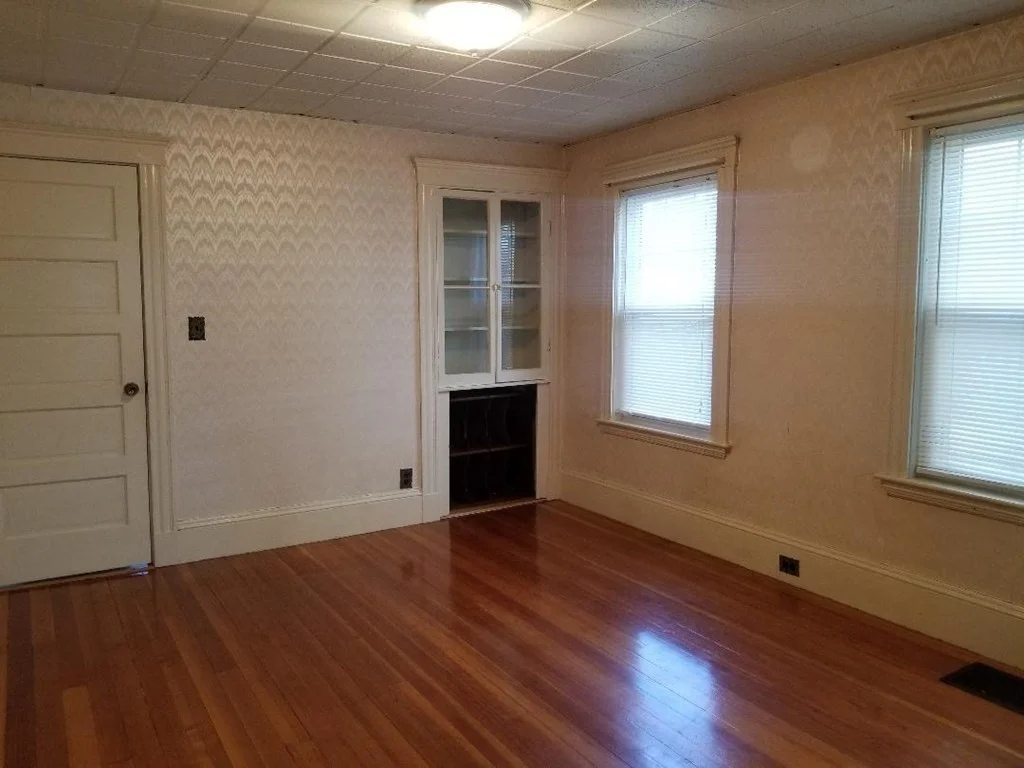 3 bed, 1 bath apartment for rent at 22 Flynt St Unit 22, North Quincy — photo 4 of 16