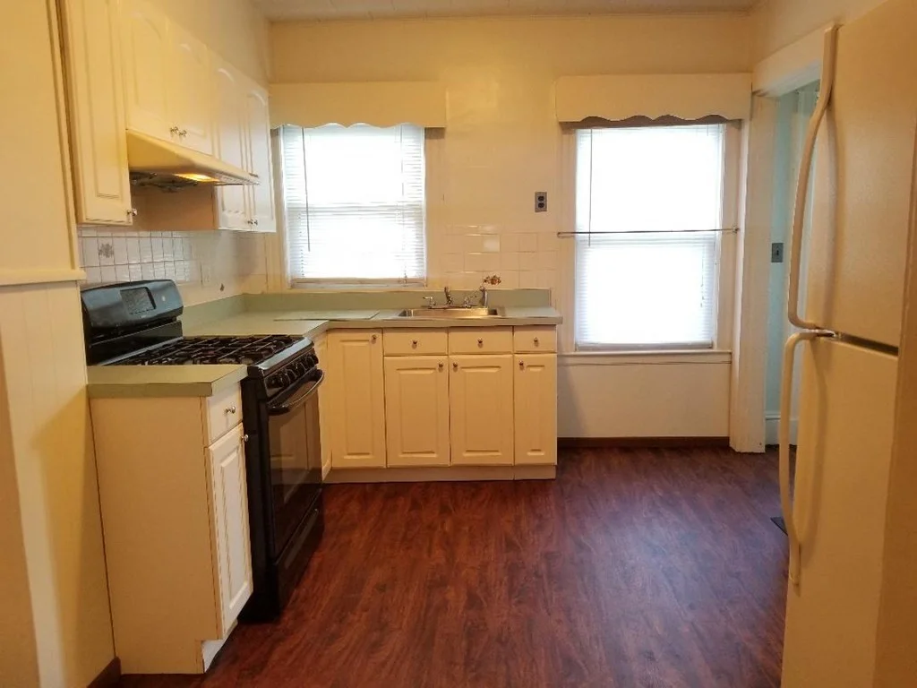 3 bed, 1 bath apartment for rent at 22 Flynt St Unit 22, North Quincy — photo 6 of 16