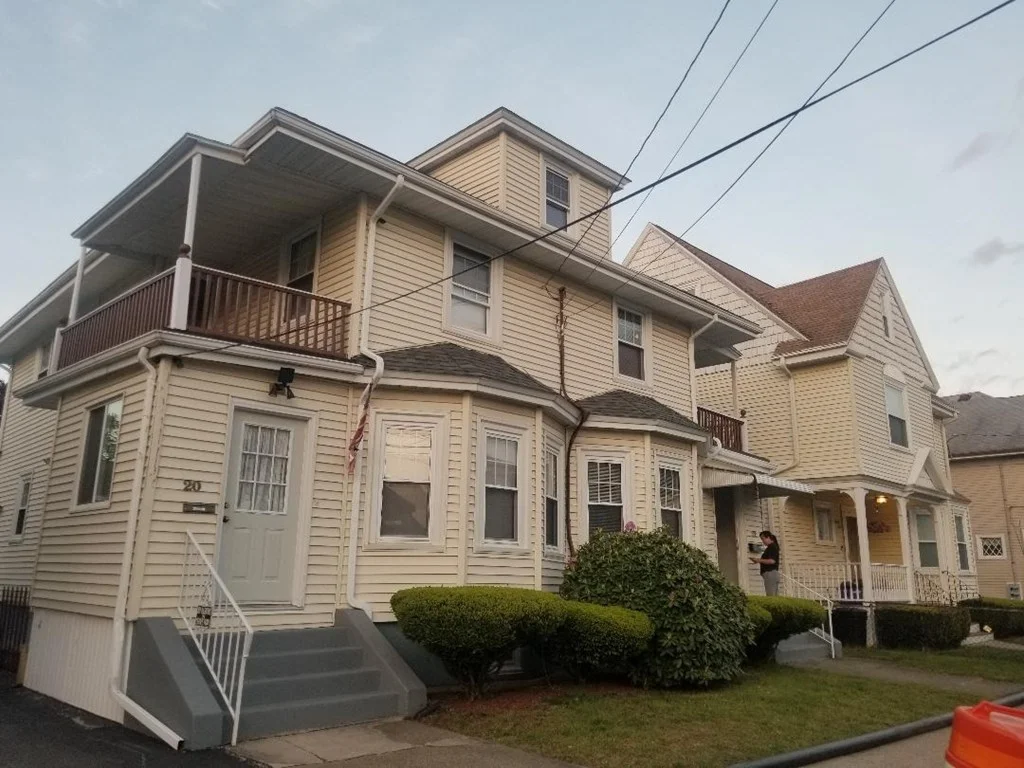 3 bed, 1 bath apartment for rent at 22 Flynt St Unit 22, North Quincy — photo 1 of 16