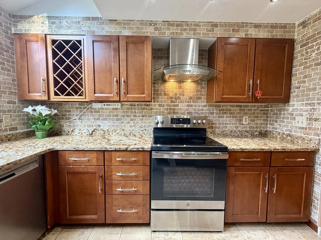3 bed, 1 bath apartment for rent at 22 Gates Rd Unit B, Worcester — photo 10 of 21