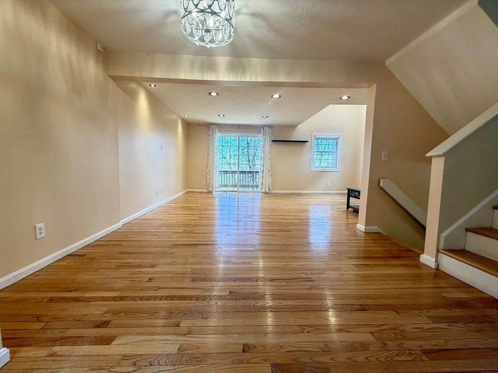 3 bed, 1 bath apartment for rent at 22 Gates Rd Unit B, Worcester — photo 3 of 21