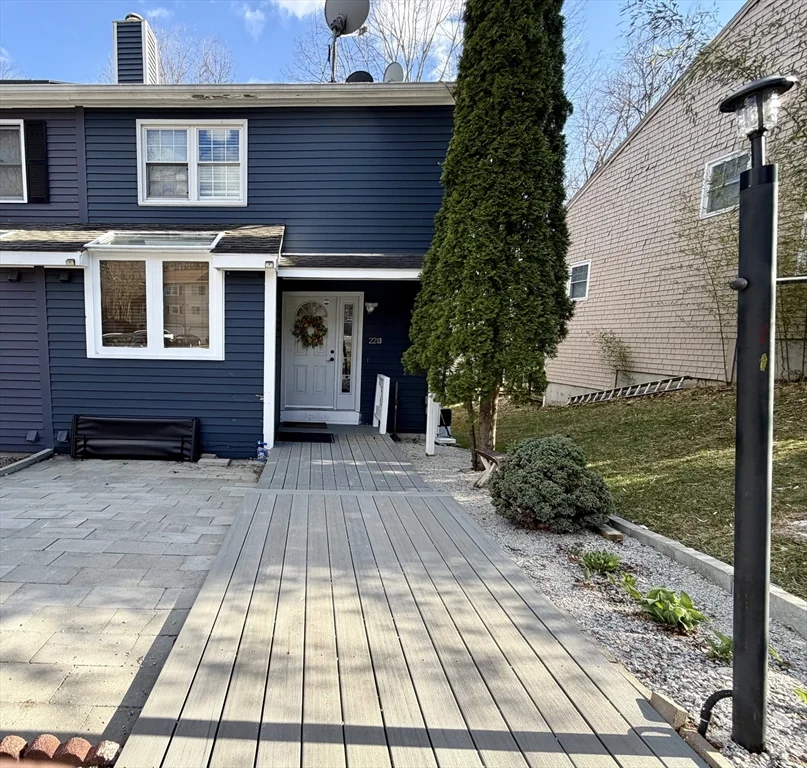 3 bed, 1 bath apartment for rent at 22 Gates Rd Unit B, Worcester — photo 2 of 21