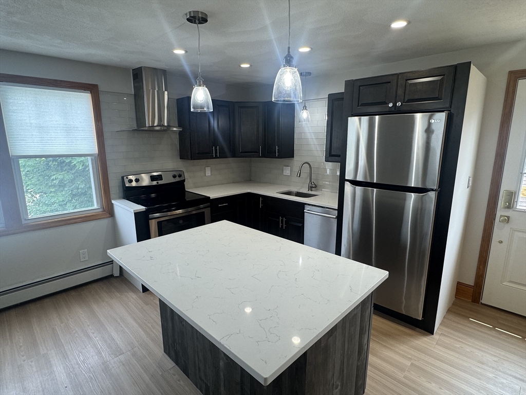 2 bed, 1 bath apartment for rent at 22 Glendale Ave Unit 2, Everett — photo 1 of 12