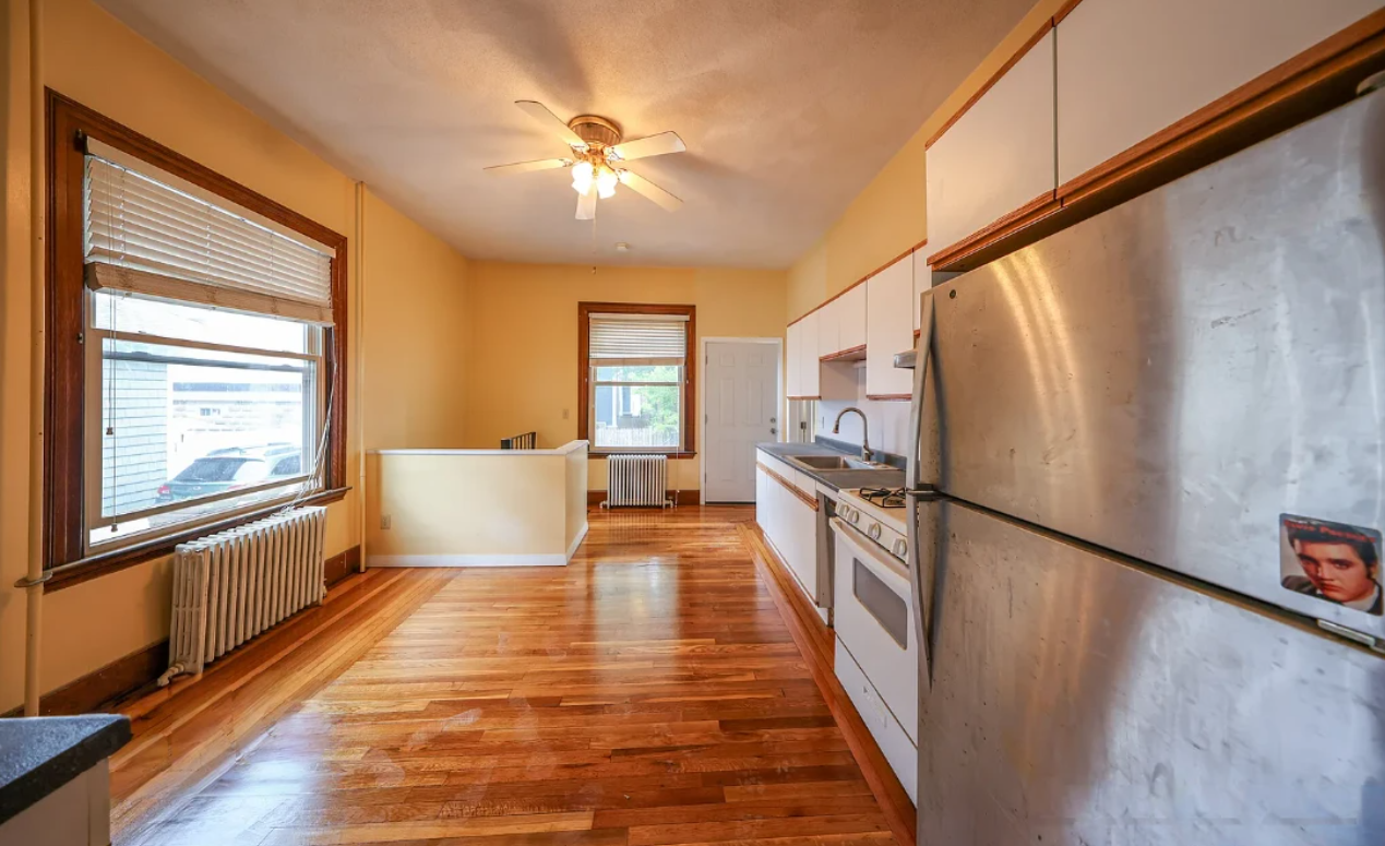 3 bed, 2 bath apartment for rent at 22 Grand View Ave Unit 1, Prospect Hill — photo 8 of 20