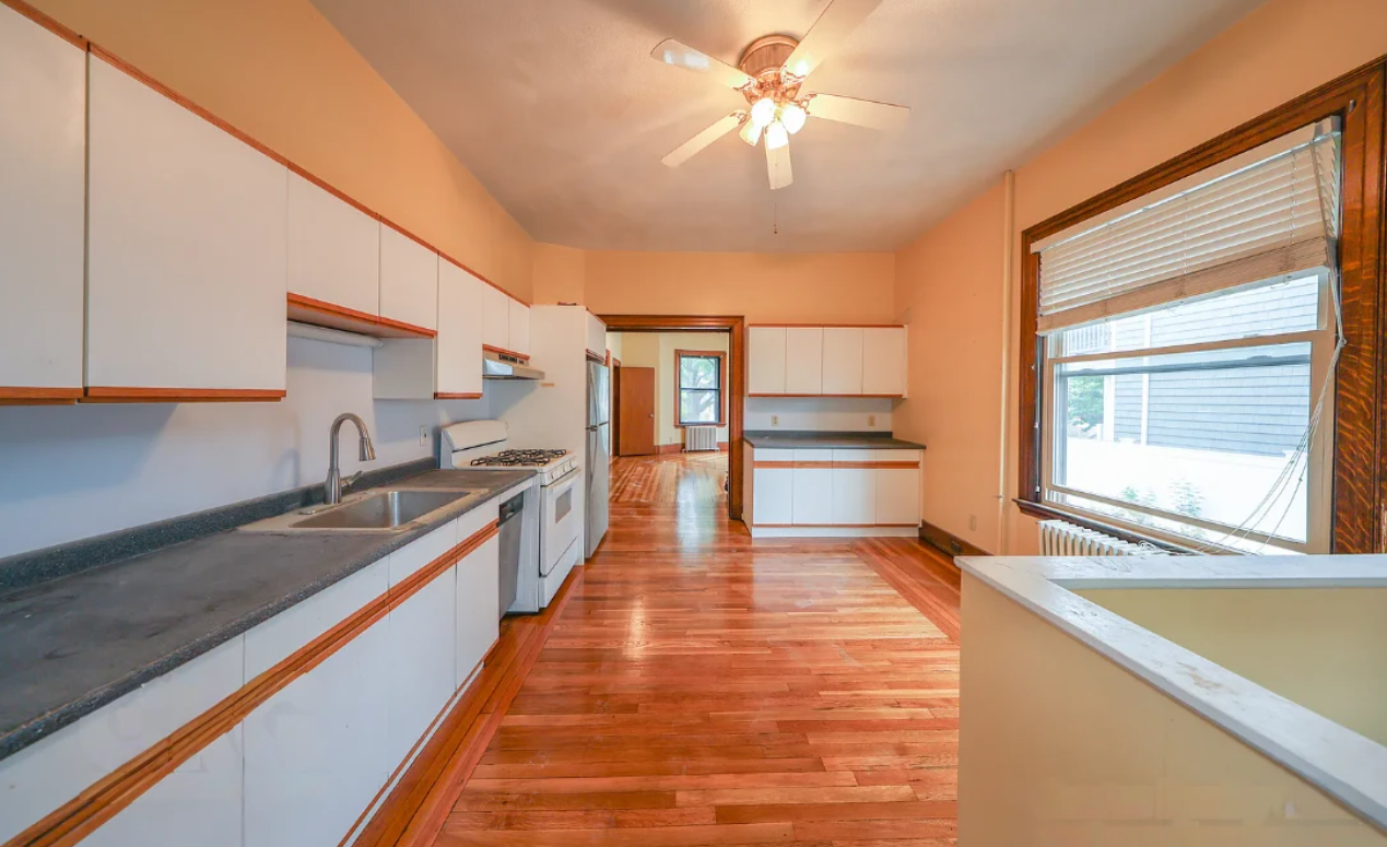 3 bed, 2 bath apartment for rent at 22 Grand View Ave Unit 1, Prospect Hill — photo 6 of 20