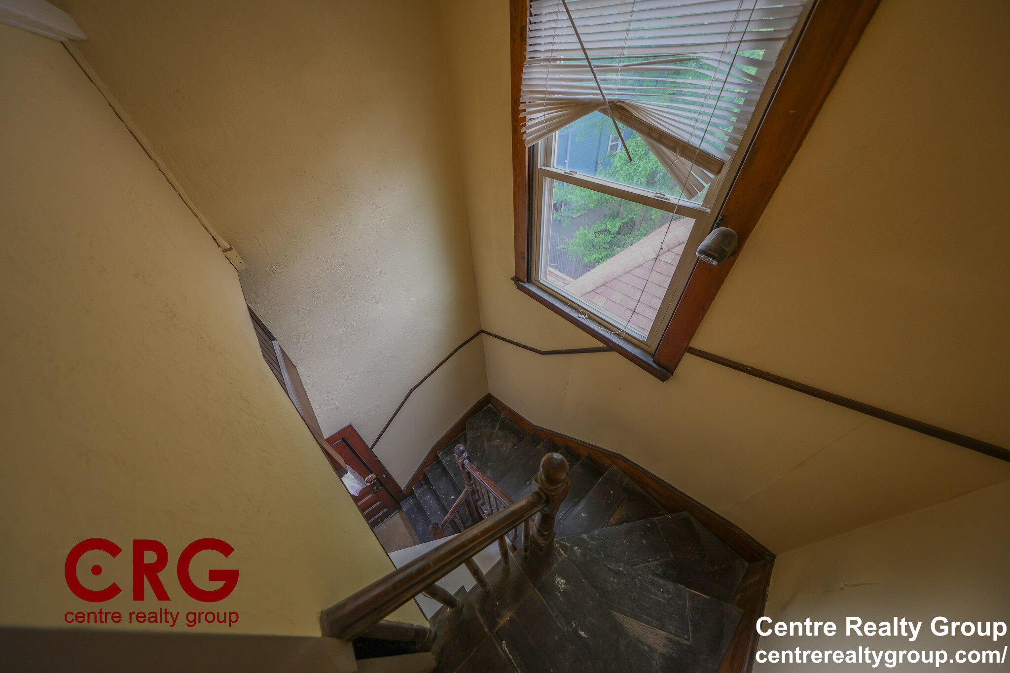 5 bed, 2 bath apartment for rent at 22 Grand View Ave Unit 2, Prospect Hill — photo 37 of 39