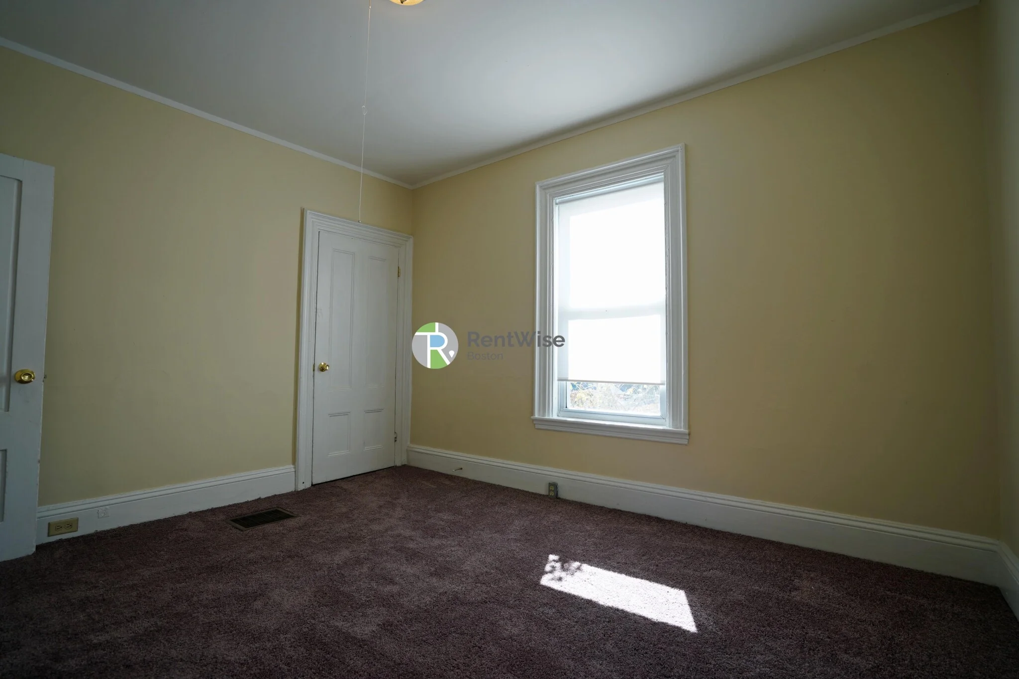 4 bed, 1.5 bath apartment for rent at 22 Greylock Rd Unit 1, Brighton — photo 10 of 25