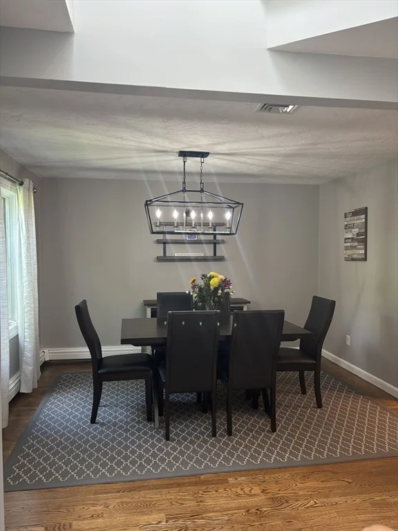 2 bed, 2 bath apartment for rent at 22 Grove Pl Unit 6, Winchester — photo 4 of 19