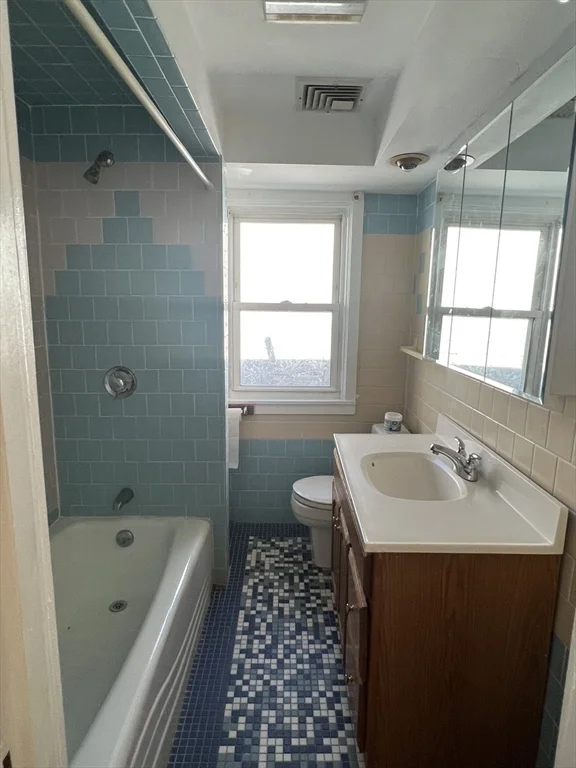 2 bed, 1 bath apartment for rent at 22 Grove St Unit 2, Wareham — photo 7 of 7