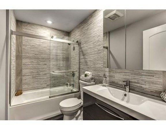 3 bed, 2 bath apartment for rent at 22 Hamlet St Unit 4, Prospect Hill — photo 17 of 18