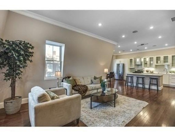 3 bed, 2 bath apartment for rent at 22 Hamlet St Unit 4, Prospect Hill — photo 6 of 18