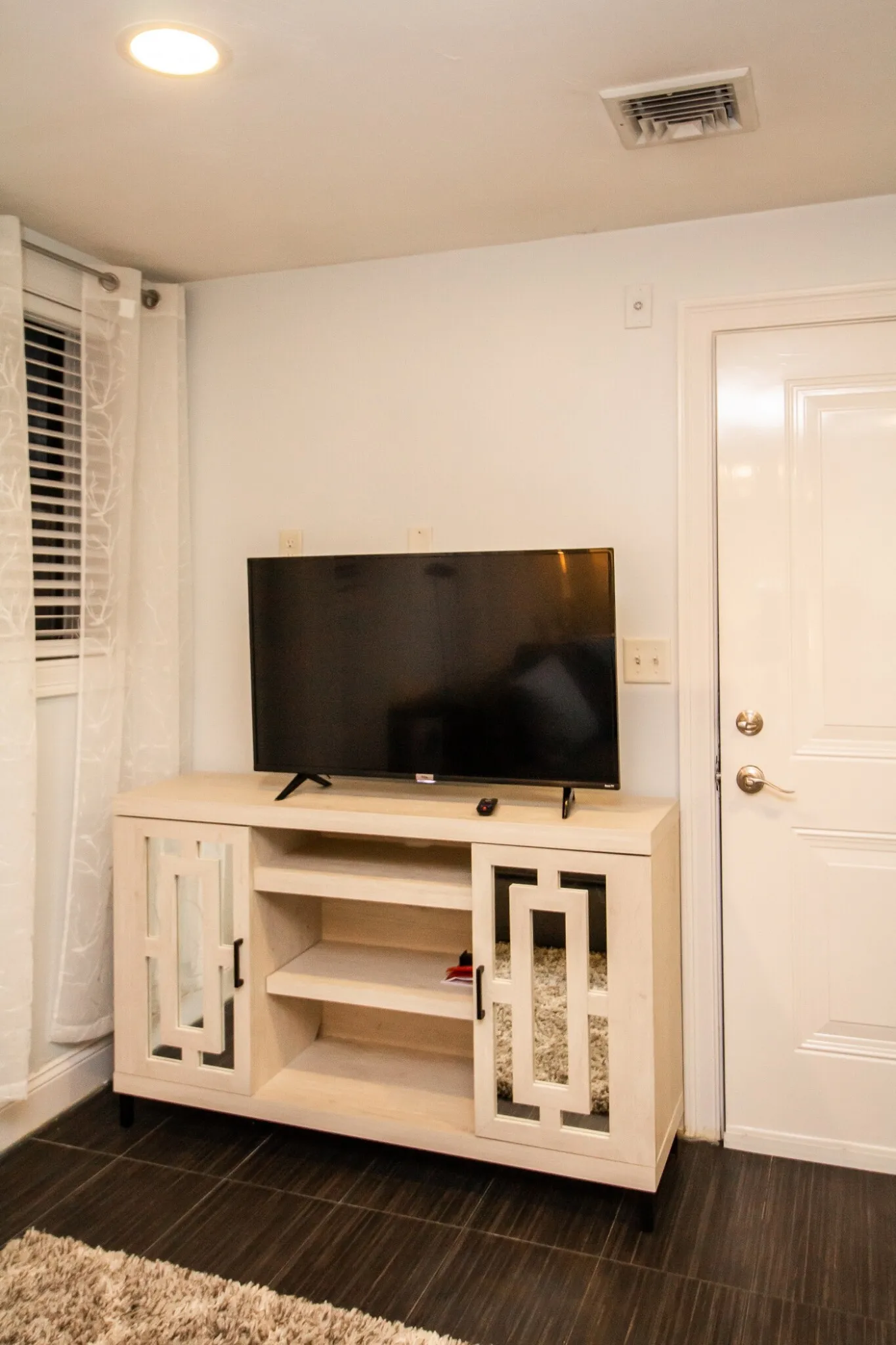 Studio bed, 1 bath apartment for rent at 22 Hancock St Unit 102, Beacon Hill — photo 13 of 17