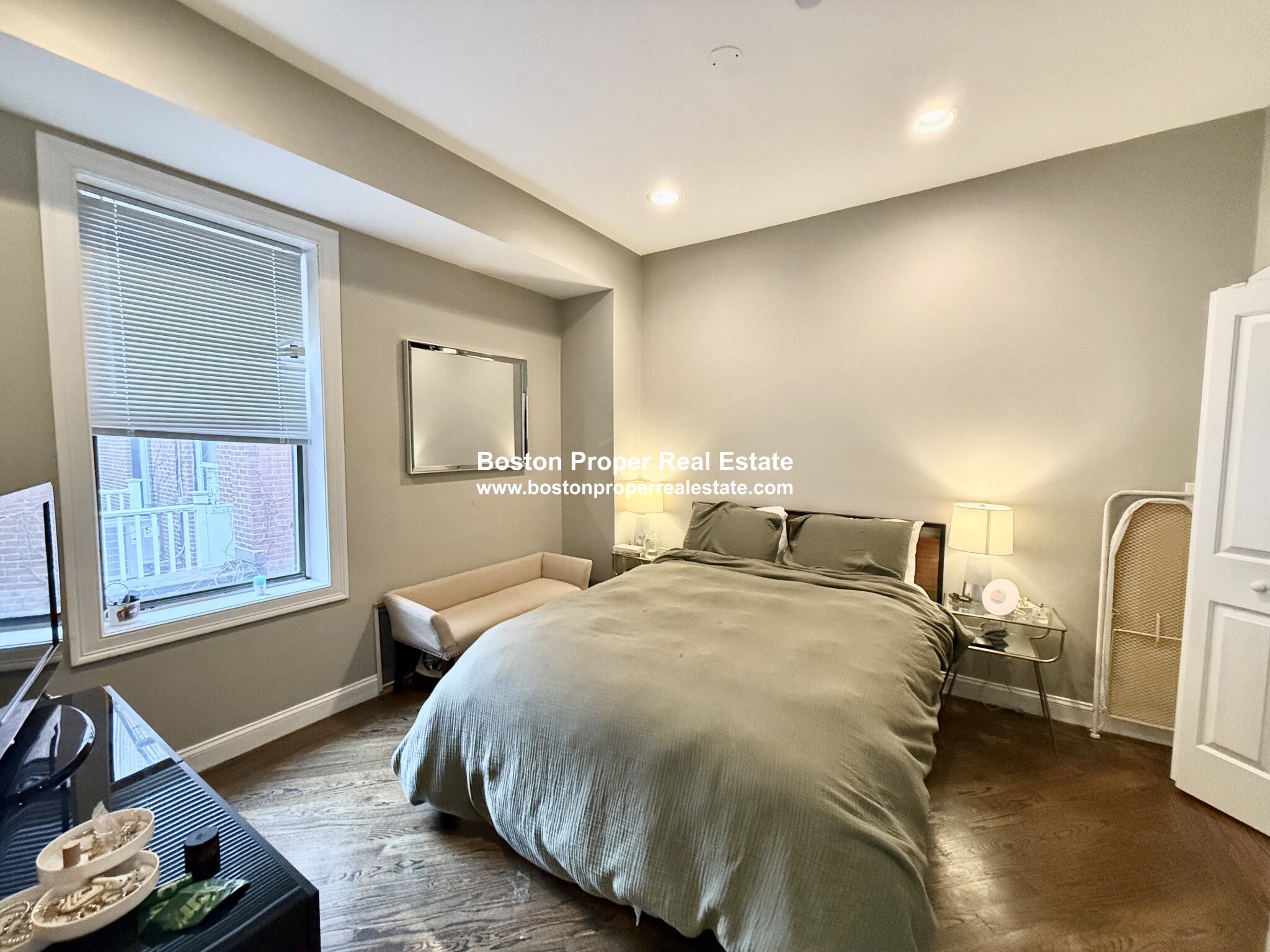 2 bed, 1.5 bath apartment for rent at 22 Hancock St Unit 203, Beacon Hill — photo 9 of 12