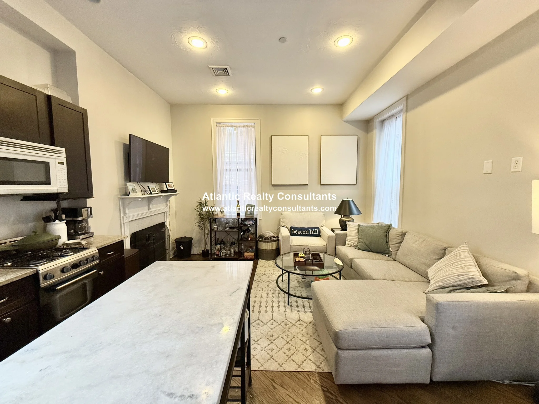 2 bed, 1.5 bath apartment for rent at 22 Hancock St Unit 23, Beacon Hill