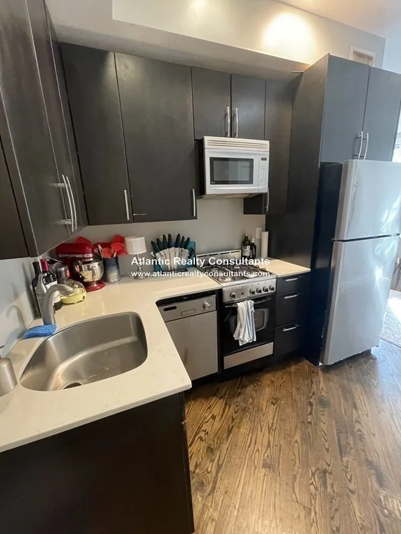 1 bed, 1 bath apartment for rent at 22 Hancock St Unit 31, Beacon Hill — photo 7 of 13