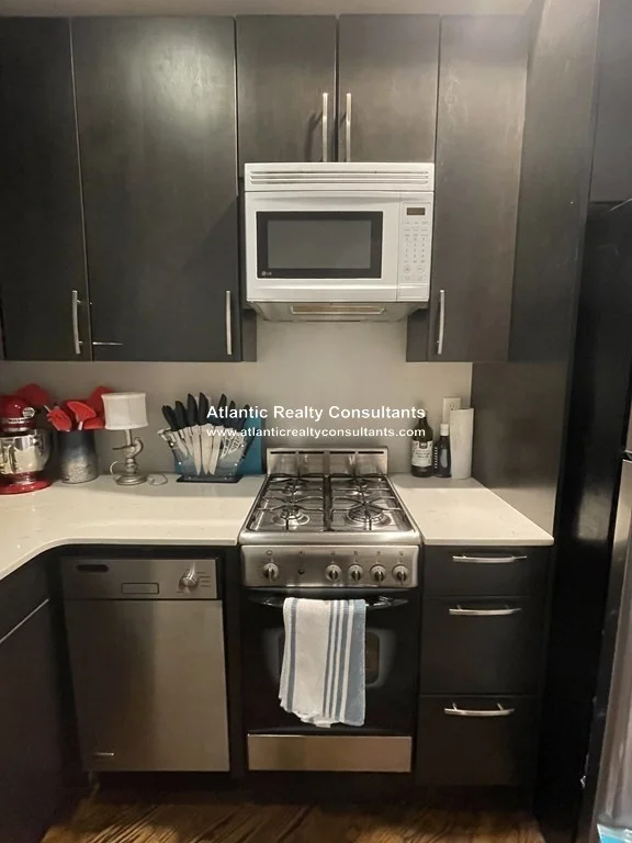 1 bed, 1 bath apartment for rent at 22 Hancock St Unit 31, Beacon Hill — photo 6 of 13
