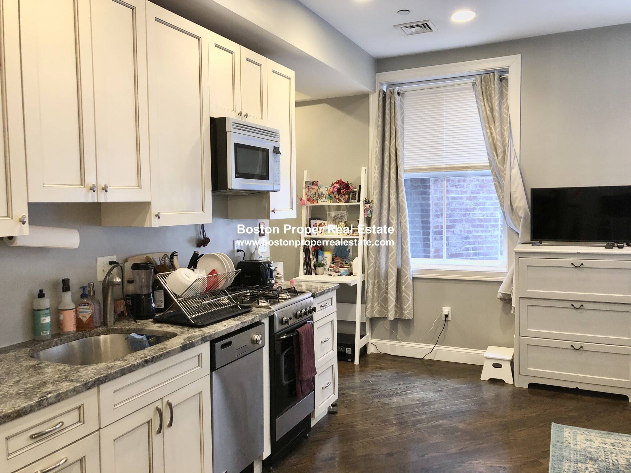 Studio bed, 1 bath apartment for rent at 22 Hancock St Unit 32, Beacon Hill — photo 3 of 7