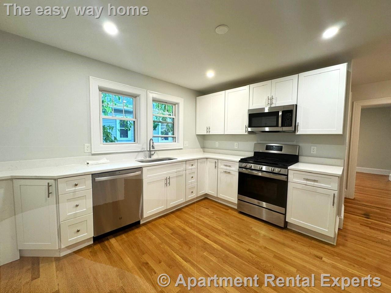 3 bed, 2 bath apartment for rent at 22 Harris Rd Unit 2, Tufts — photo 2 of 22