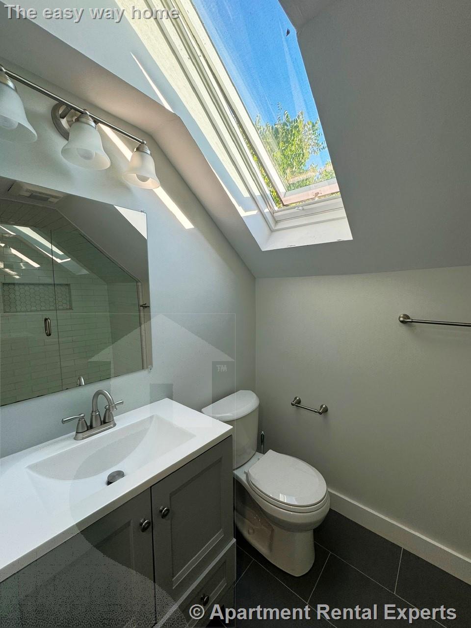 3 bed, 2 bath apartment for rent at 22 Harris Rd Unit 2, Tufts — photo 3 of 22