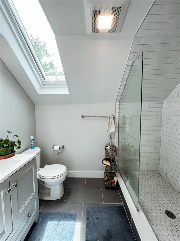 3 bed, 2 bath apartment for rent at 22 Harris Rd Unit 3, Medford — photo 11 of 14