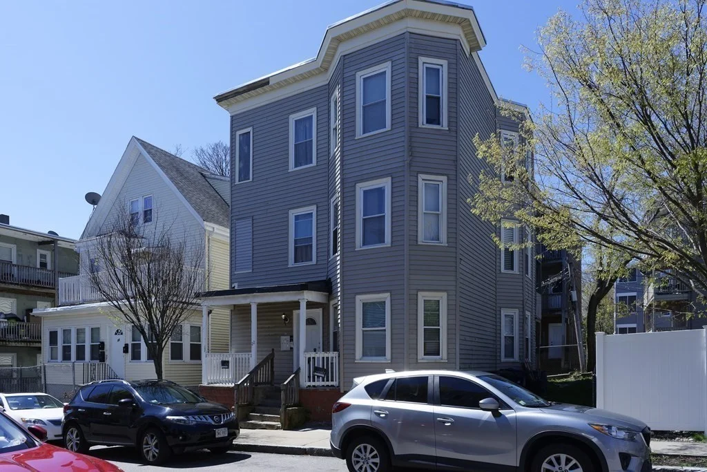 3 bed, 1 bath apartment for rent at 22 Hendry St Unit 2, Dorchester — photo 16 of 16